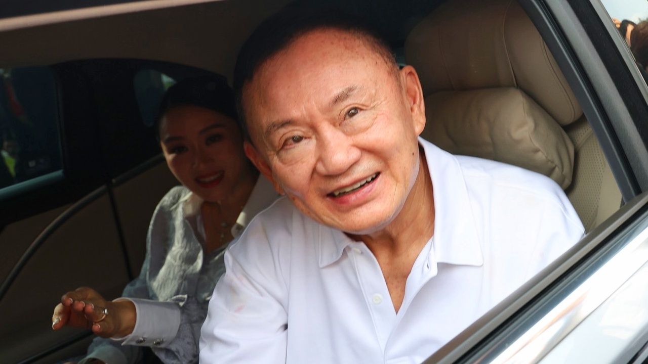 ทะเบียนรถ "ทักษิณ ชินวัตร" นั่งออกเรือนจำ คอหวยแห่ส่องไปเสี่ยงโชค 16/5/69เกี่ยวกับเลขเด็ด