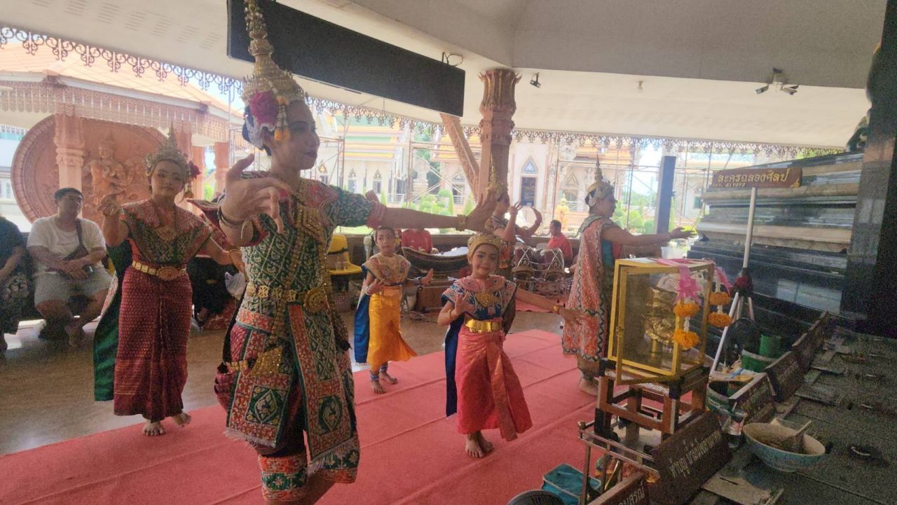 เซลล์สาวจัดนางรำ แก้บนถวาย “พระราหู” วัดศีรษะทอง ได้ “เลขเด็ด” เสี่ยงโชคงวดนี้เกี่ยวกับเลขเด็ด