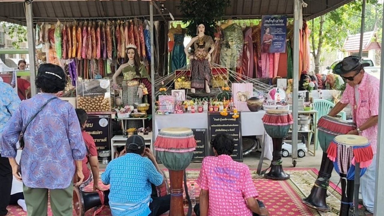 คนดวงเฮงแก้บน "แม่ตะเคียนทอง" หลังได้โชคกว่า 7 แสนบาท ไม่ลืมขอ "เลขเด็ดงวดนี้"เกี่ยวกับวัดดัง