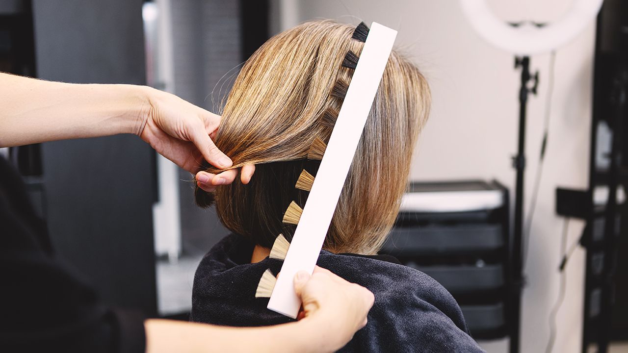 เช็กก่อนทำ! "สีผมกาลกิณี" 12 ราศี สงกรานต์ 2569 เลี่ยงได้เลี่ยง ดับออร่า-ขัดลาภเกี่ยวกับเลขเด็ด