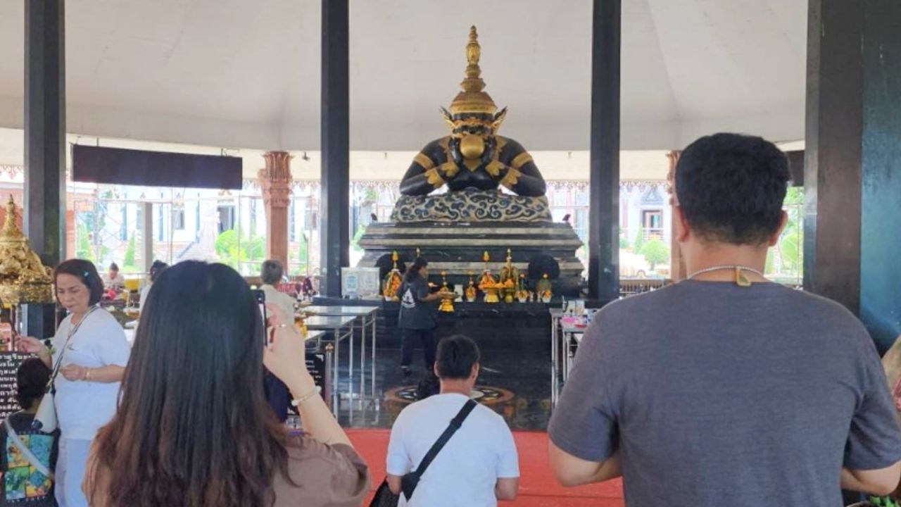 หญิงดวงเฮงได้โชคลาภสมใจ จัดคณะนางรำแก้บน “องค์ราหู” ติดใจขอเลขเด็ดอีกงวดเกี่ยวกับเลขเด็ด